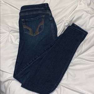Hollister Jeans 3 Regular. W 26. L 29.